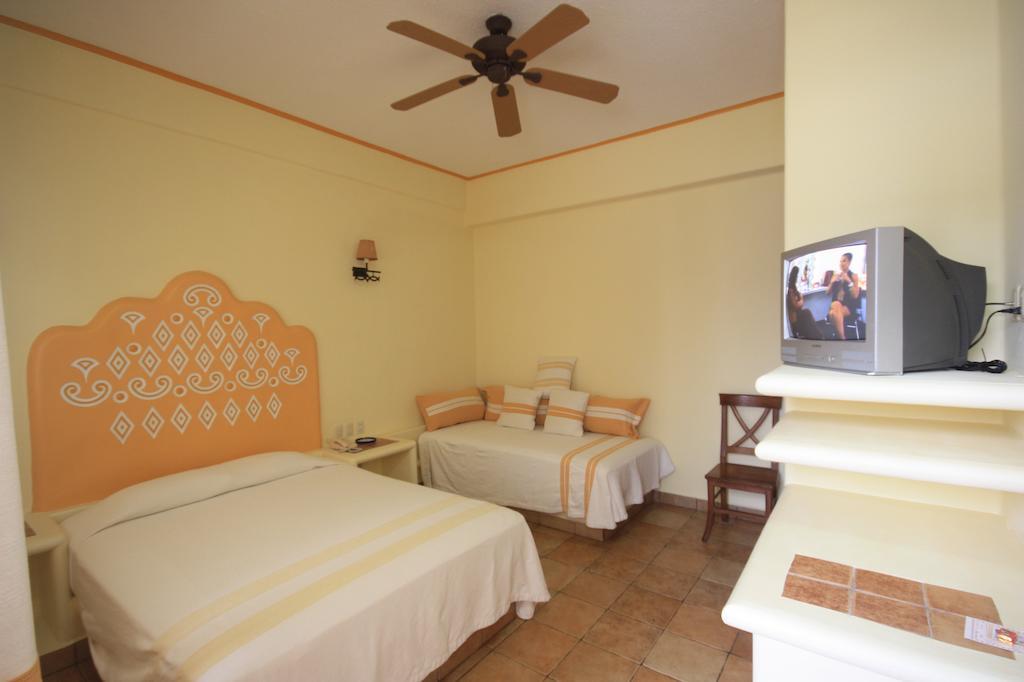 Hotel Maria Mixteca Santa Cruz Huatulco Room photo